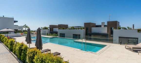4 bedrooms Duplex in Marbella, Spain No. 179989 6