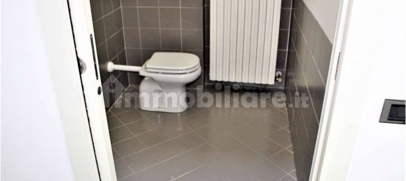 Oficina de 2 habitaciónes en Busto Arsizio, Italy No. 168077 11