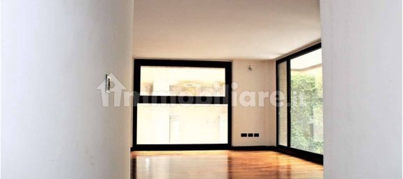 Oficina de 2 habitaciónes en Busto Arsizio, Italy No. 168077 7