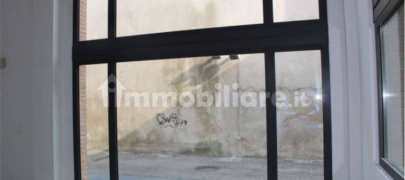 Oficina de 2 habitaciónes en Busto Arsizio, Italy No. 168077 9