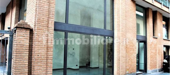 Oficina de 2 habitaciónes en Busto Arsizio, Italy No. 168077 22