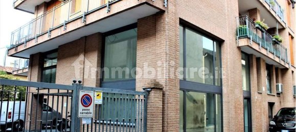 Oficina de 2 habitaciónes en Busto Arsizio, Italy No. 168077 8