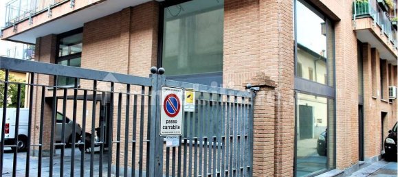 Oficina de 2 habitaciónes en Busto Arsizio, Italy No. 168077 14