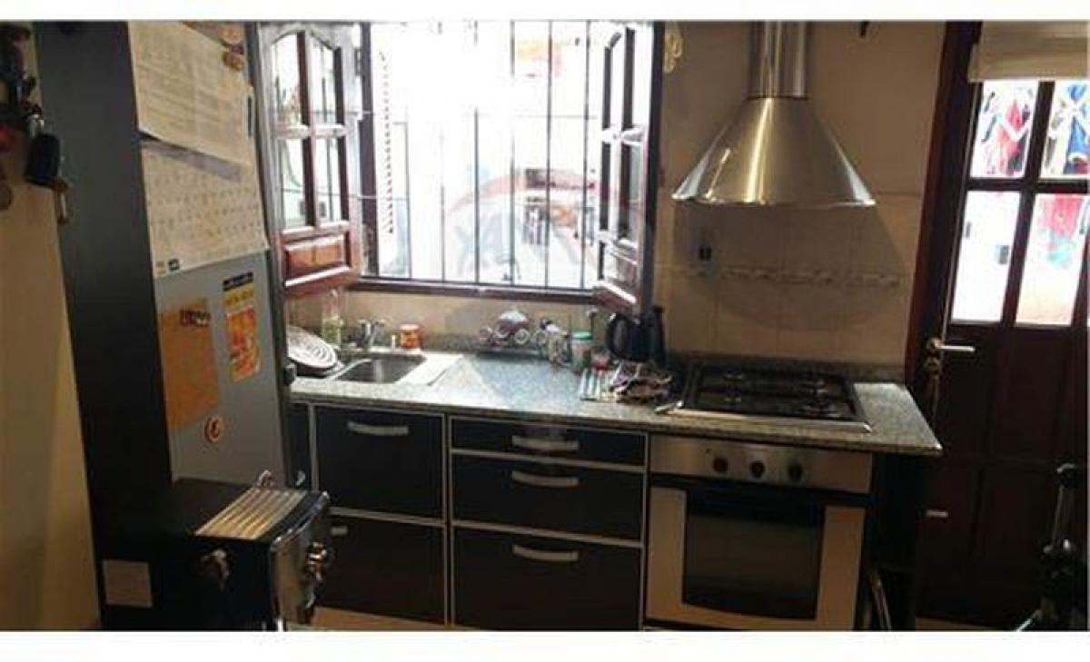 3 bedrooms House in Bermudez, Argentina No. 57138