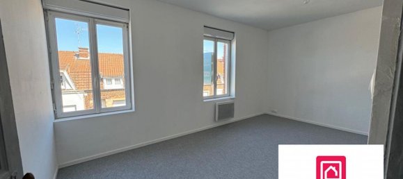 Casa de 5 dormitorios en Isbergues, France No. 209269 10