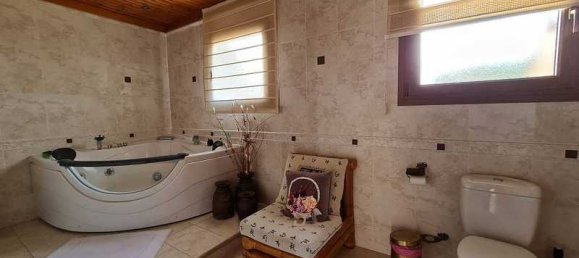 4 chambres Maison à Pyrgos, Cyprus No. 7250 10