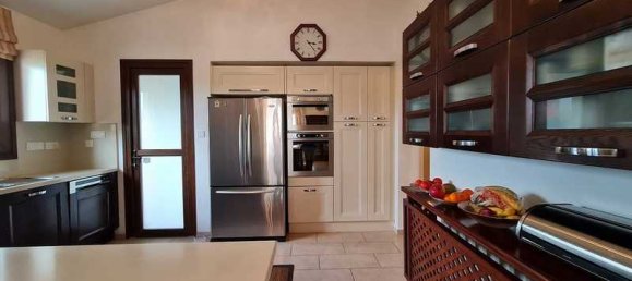 4 chambres Maison à Pyrgos, Cyprus No. 7250 9