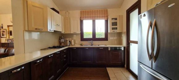 4 chambres Maison à Pyrgos, Cyprus No. 7250 2