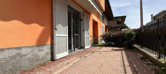 1 غرف نوم شقة في Pessano con Bornago, Italy رقم 60076 19