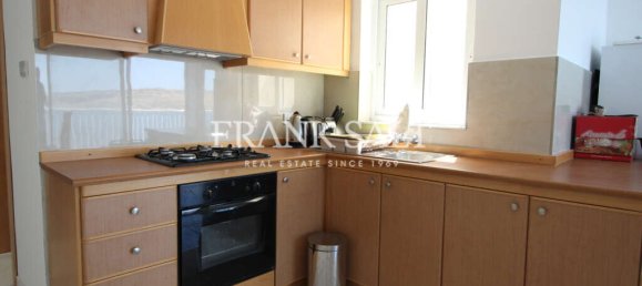 3 chambres Appartement à Saint Paul's Bay, Malta No. 4323 9