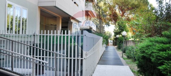 2 bedrooms Apartment in Prato, Italy No. 266430 23