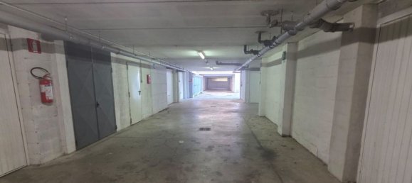 Квартира с 4 спальнями в Дерута, Италия № 377498 30