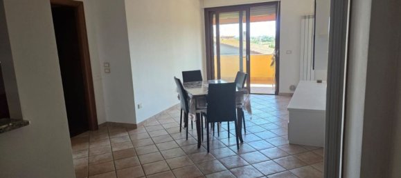 Квартира с 4 спальнями в Дерута, Италия № 377498 2