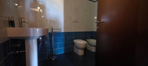 Квартира с 4 спальнями в Дерута, Италия № 377498 26