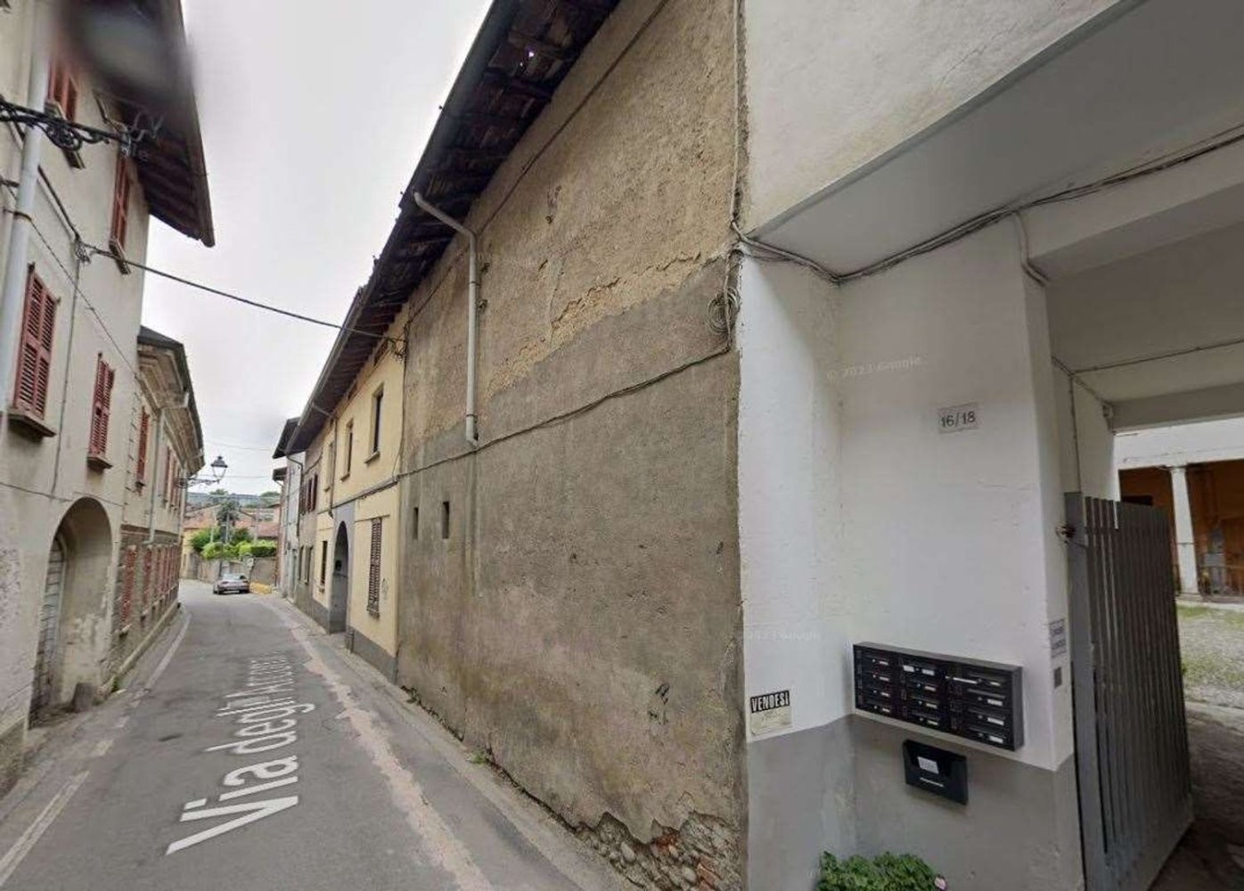 Квартира с 3 комнатами в Ломаццо, Италия № 308087