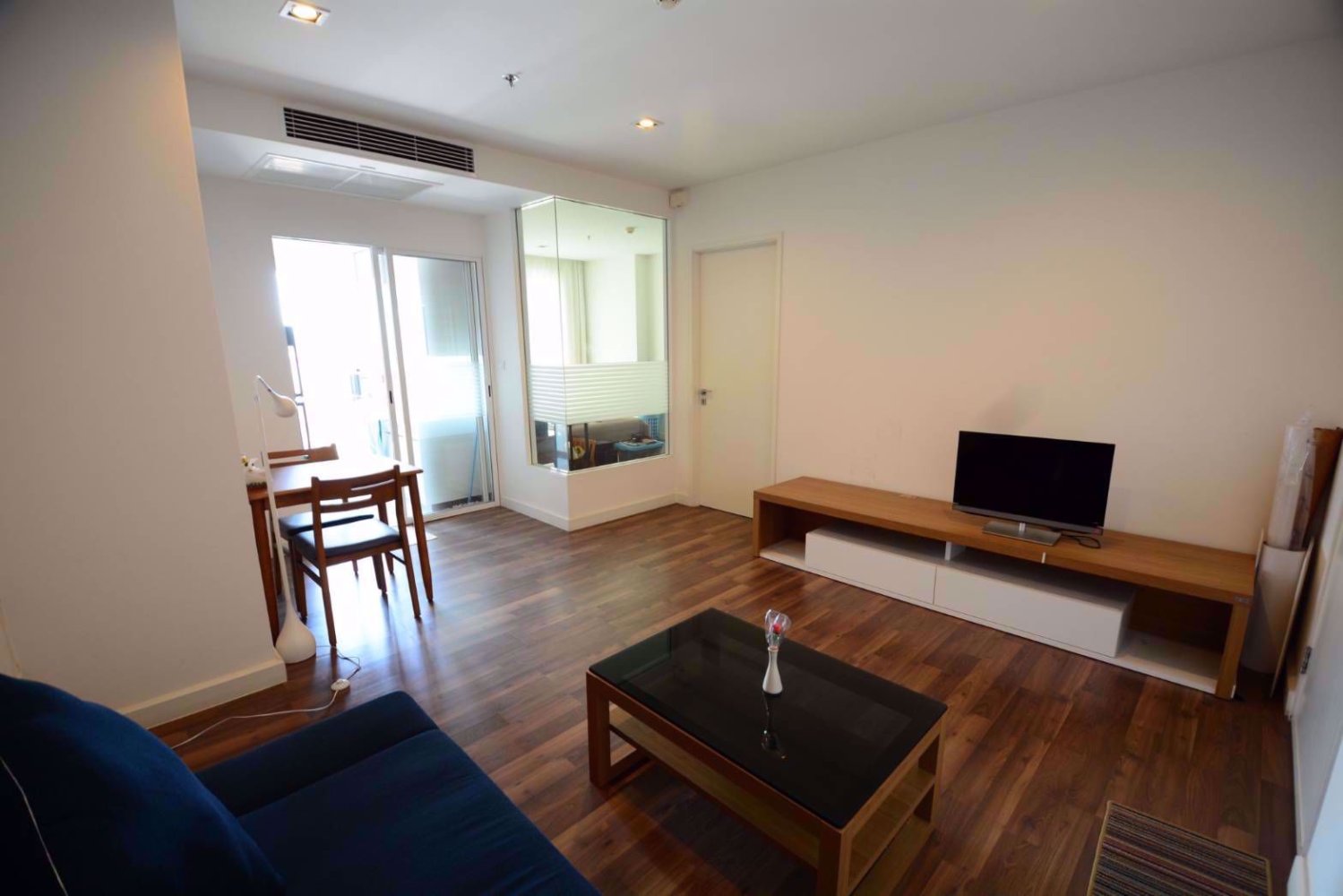 1 bedroom Condo in Thonburi, Thailand No. 9978