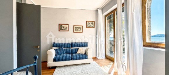 5 غرف نوم فيلا في Belgirate, Italy رقم 281954 30