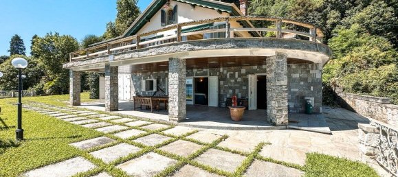 5 غرف نوم فيلا في Belgirate, Italy رقم 281954 37