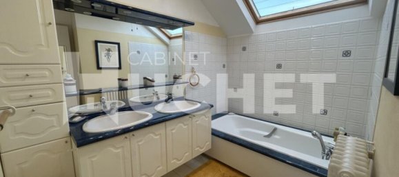 Casa de 6 habitaciónes en Caen, France No. 317728 2