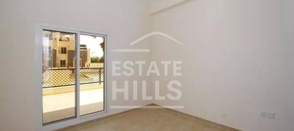3 bedrooms Apartment in Remraam, UAE No. 6534 7