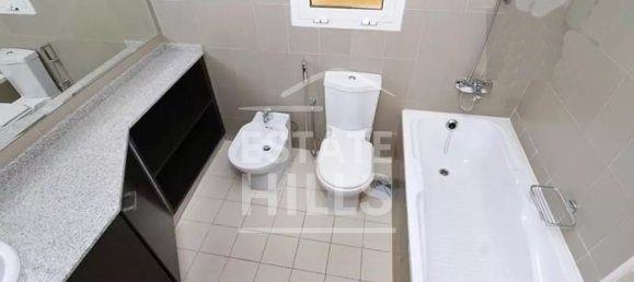 3 bedrooms Apartment in Remraam, UAE No. 6534 8