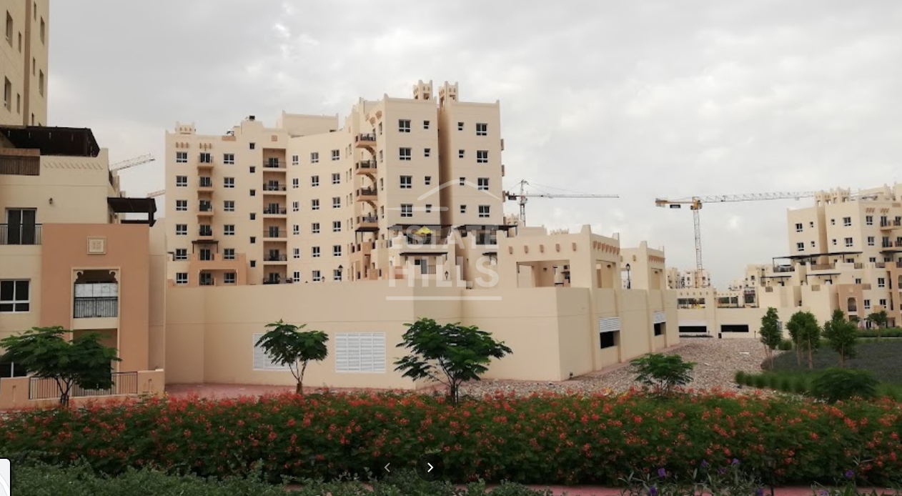 3 bedrooms Apartment in Remraam, UAE No. 6534