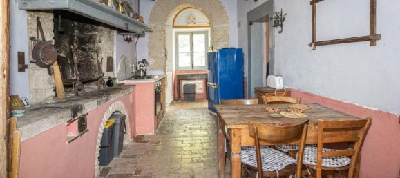 Здание с 12 комнатами в Поджо Катино, Италия № 62841 14