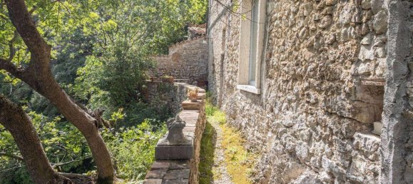 Здание с 12 комнатами в Поджо Катино, Италия № 62841 8