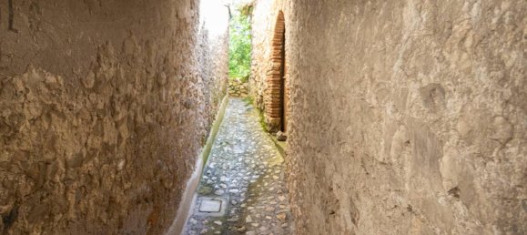 Здание с 12 комнатами в Поджо Катино, Италия № 62841 5