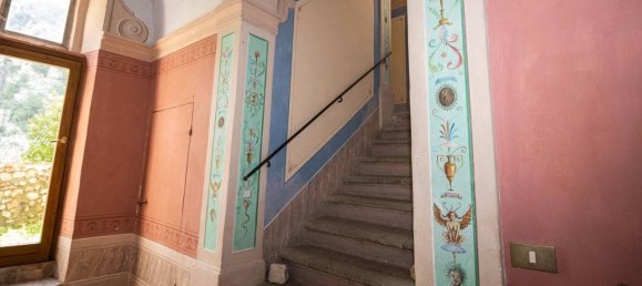 Здание с 12 комнатами в Поджо Катино, Италия № 62841 21