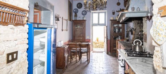 Здание с 12 комнатами в Поджо Катино, Италия № 62841 15