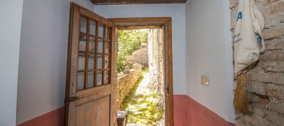 Здание с 12 комнатами в Поджо Катино, Италия № 62841 7