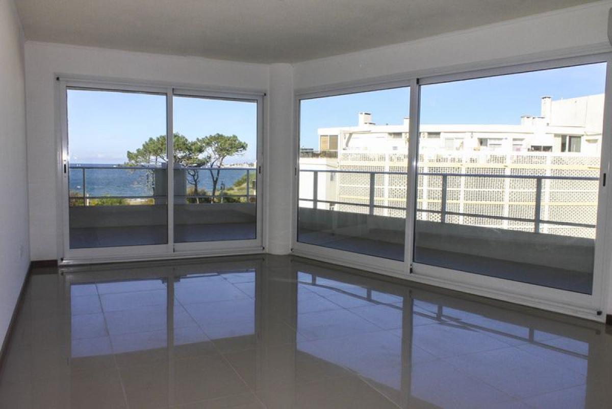 2 bedrooms Apartment in Maldonado, Uruguay No. 11947