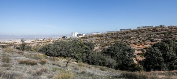 523m² Land in La Zubia, Spain No. 168916 3