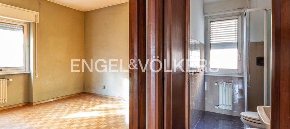 7 rooms Apartment in Rome, Italy No. 103427 15