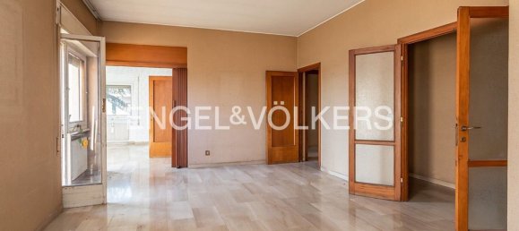 7 rooms Apartment in Rome, Italy No. 103427 4
