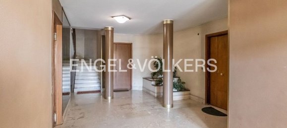 7 rooms Apartment in Rome, Italy No. 103427 10