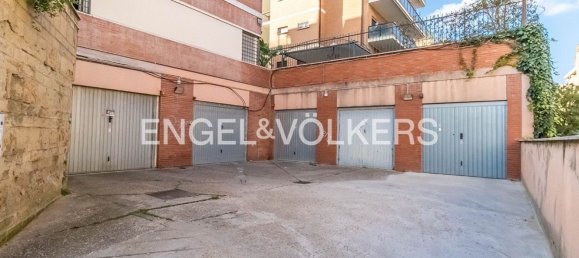 7 rooms Apartment in Rome, Italy No. 103427 9