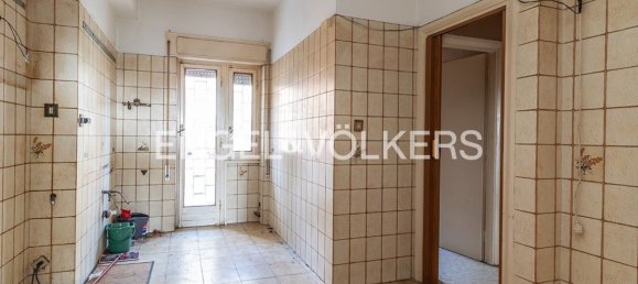 7 rooms Apartment in Rome, Italy No. 103427 14