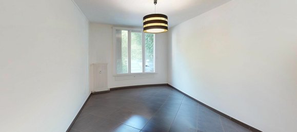 3 bedrooms Apartment in Le Pont-de-Claix, France No. 355421 3