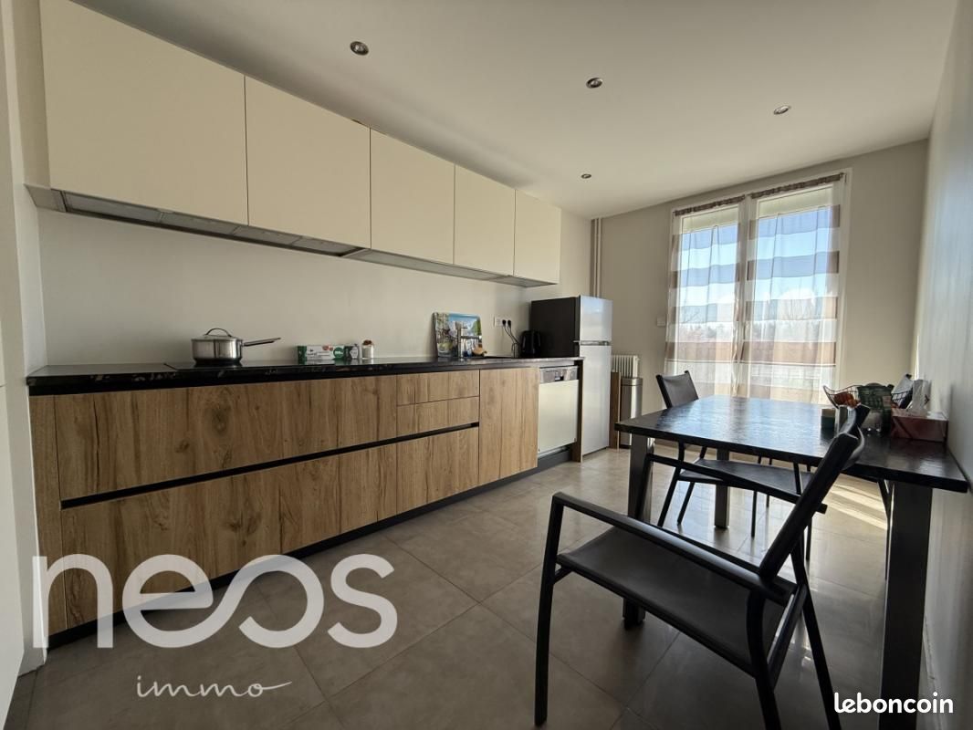 Apartamento de 3 dormitorios en Chevigny-Saint-Sauveur, France No. 327425