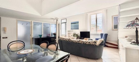 Квартира с 4 комнатами в Неаполь, Италия № 32978 20