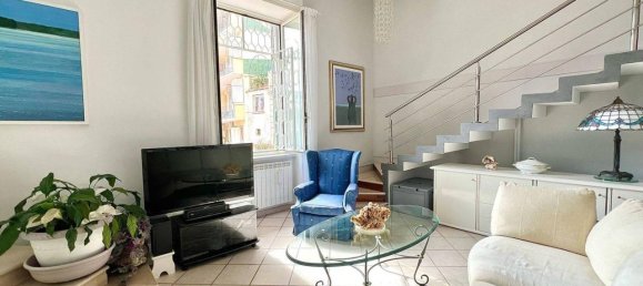 Квартира с 4 комнатами в Неаполь, Италия № 32978 4