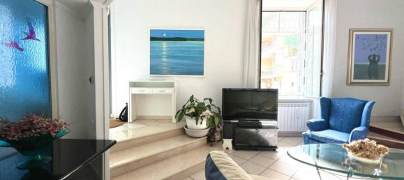 Квартира с 4 комнатами в Неаполь, Италия № 32978 7