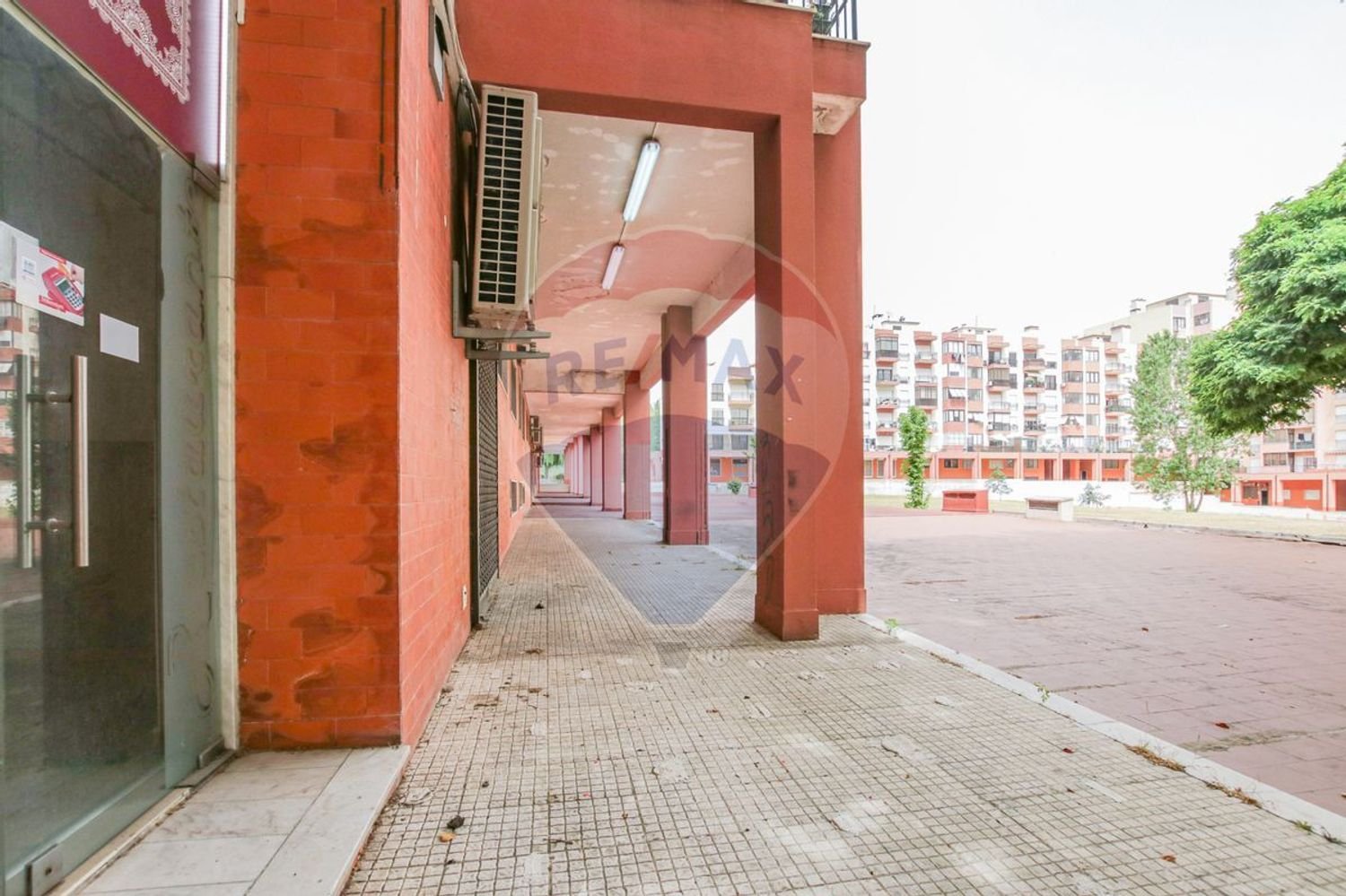 Propriété commerciale à Lisbon, Portugal 84m² No. 69662