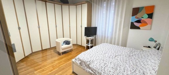 4 rooms Apartment in Bologna, Italy No. 97552 15