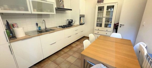4 rooms Apartment in Bologna, Italy No. 97552 26