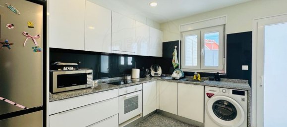 2 غرف نوم منزل في Porto, Portugal رقم 26780 22