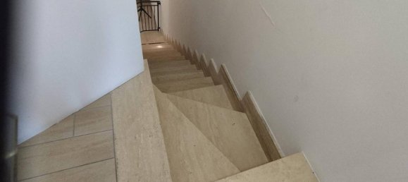 4-Zimmer Haus in Rome, Italy, Nr. 122671 8