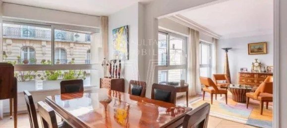 4 bedrooms Apartment in Paris, France No. 276496 2
